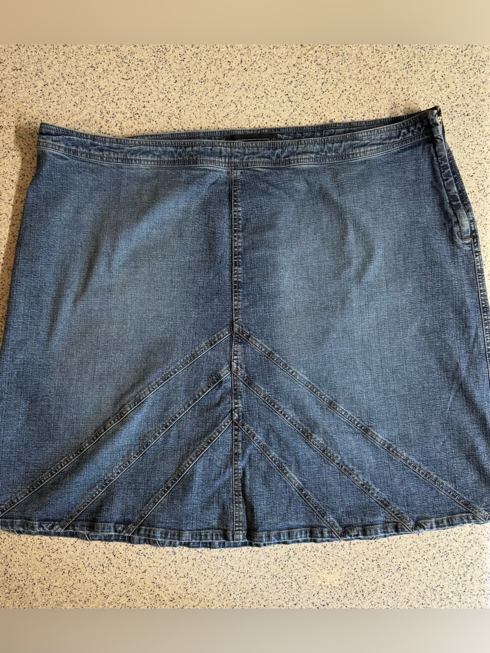 Vtg.90s Denim Mini by Venezia.Chevron Panels.Side Zipper.Size 26